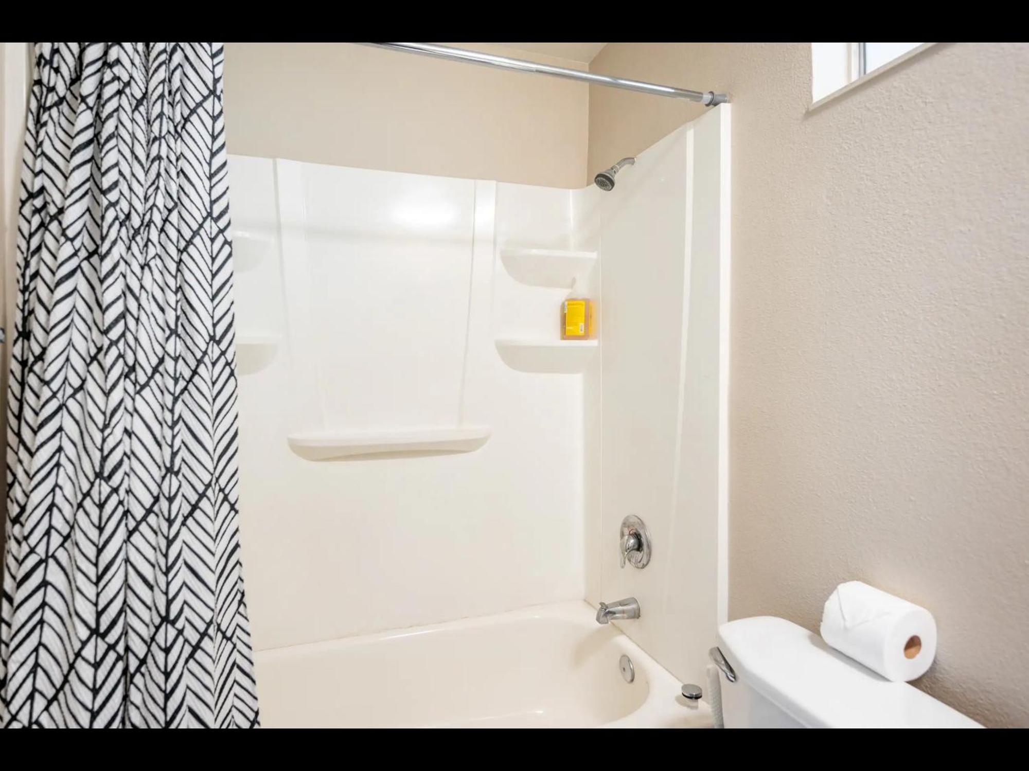 Ferienhaus 4 Bed 2 Bath Reno With Private Pool